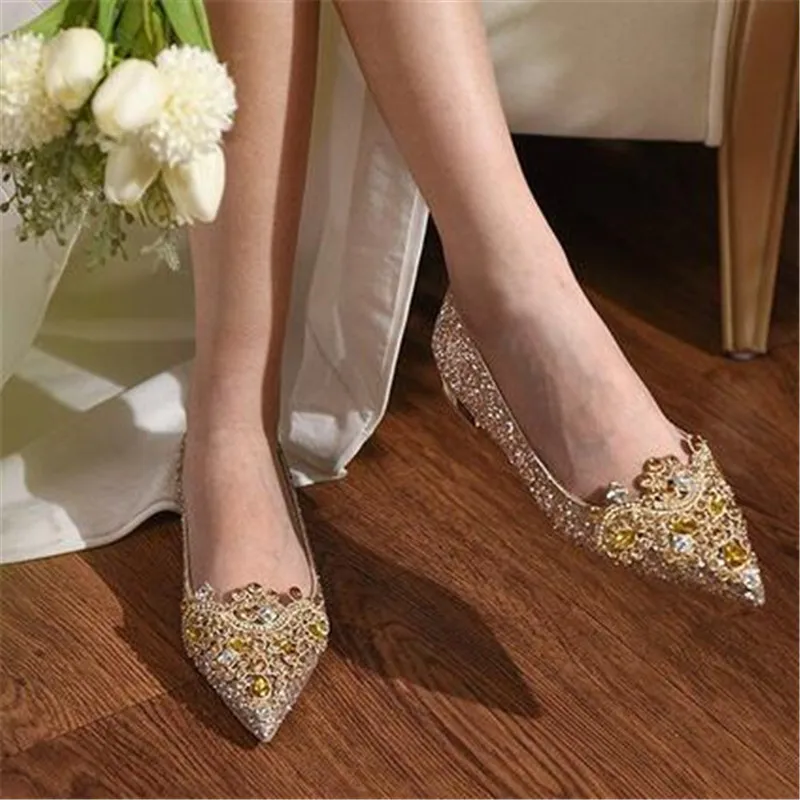 Women Shoes 2024 New Low-heeled Dress Banquet Crystal Sequins Wedding Shoes Gold Pointed Female Bride Shoes Zapatos De Mujer
Women Shoes 2024 New Low-heeled Dress Banquet Crystal Sequins Wedding Shoes Gold Pointed Female Bride Shoes Zapatos De Mujer