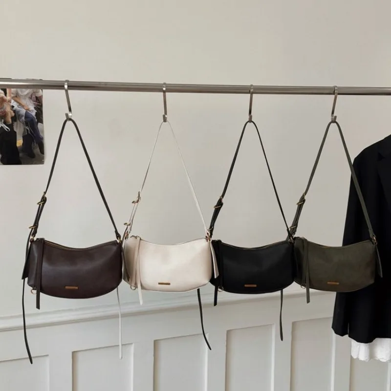 Trendy Vintage Diaper Bag High End Casual Solid Color Tote Bag Women Leather Commuter Purse Unique Elegant Large Capacity
Trendy Vintage Diaper Bag High End Casual Solid Color Tote Bag Women Leather Commuter Purse Unique Elegant Large Capacity