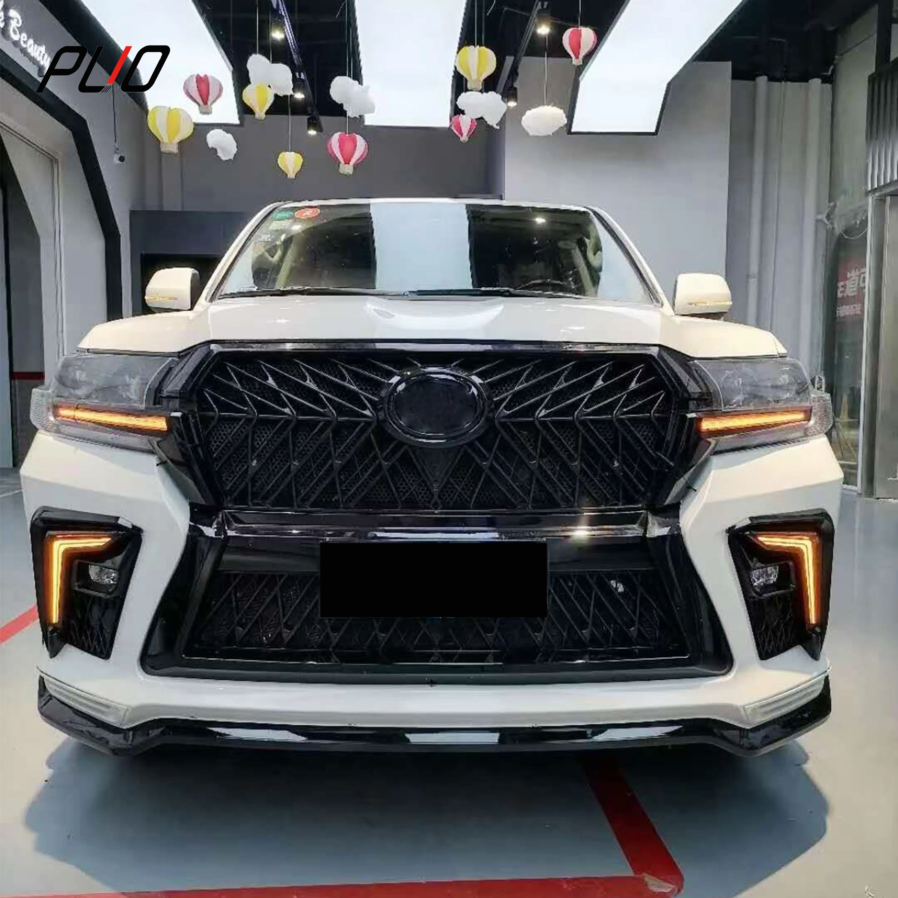 Body Kit Include Front&rear Bumper Assembly Grille and Exhaust Pipe Year 2016 2017 2018 for Toyota Land Cruiser 200 E Model
Body Kit Include Front&rear Bumper Assembly Grille and Exhaust Pipe Year 2016 2017 2018 for Toyota Land Cruiser 200 E Model