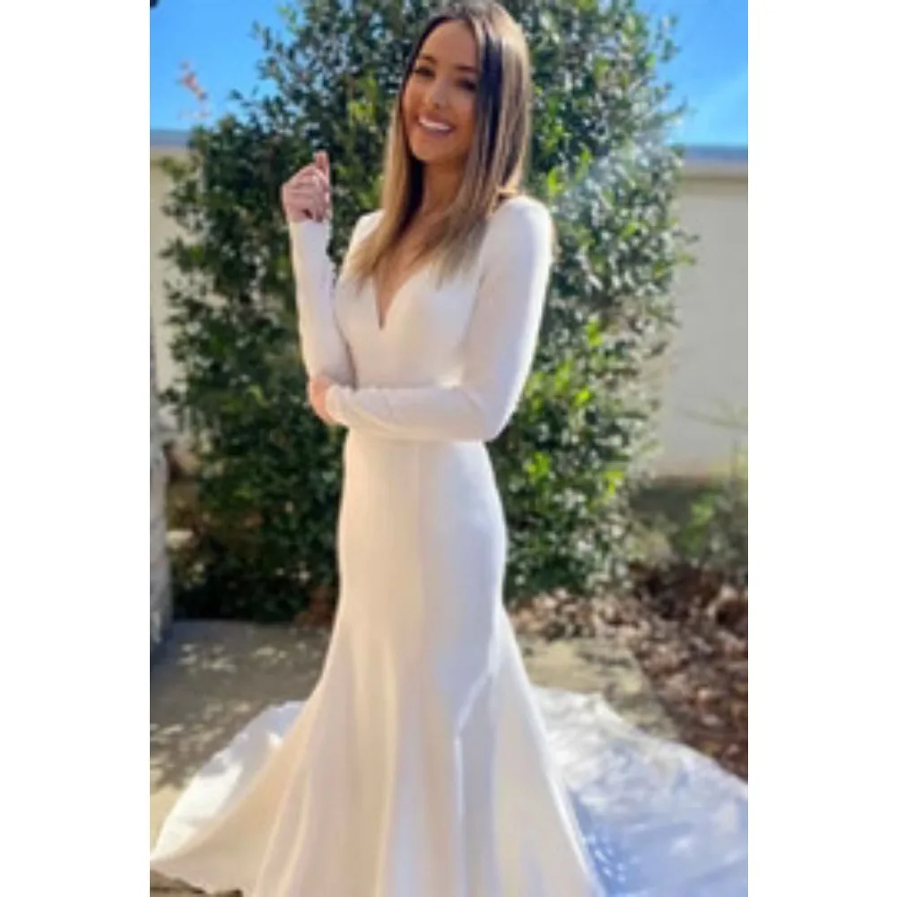 Plus Satin Ivory Sexy V-neck Long Sleeve Bridal Gown with Back Open Mermaid Vestido De Novia Court Dresses for Women Elegant
Plus Satin Ivory Sexy V-neck Long Sleeve Bridal Gown with Back Open Mermaid Vestido De Novia Court Dresses for Women Elegant
