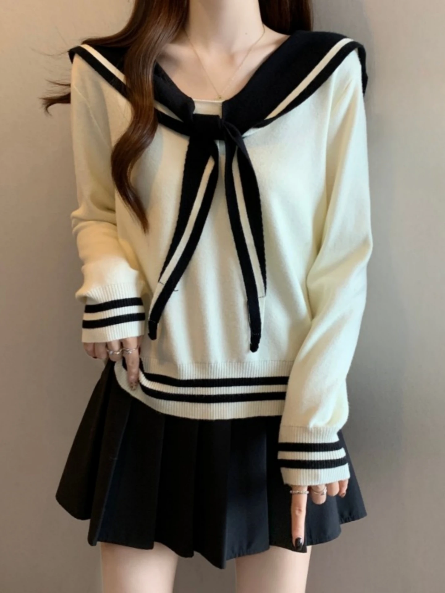 Naval Collar Long Sleeve Knitted Base Shirt Women Spring Autumn New Large Size Fat MM Design Short Shoulder Shawl Top
Naval Collar Long Sleeve Knitted Base Shirt Women Spring Autumn New Large Size Fat MM Design Short Shoulder Shawl Top