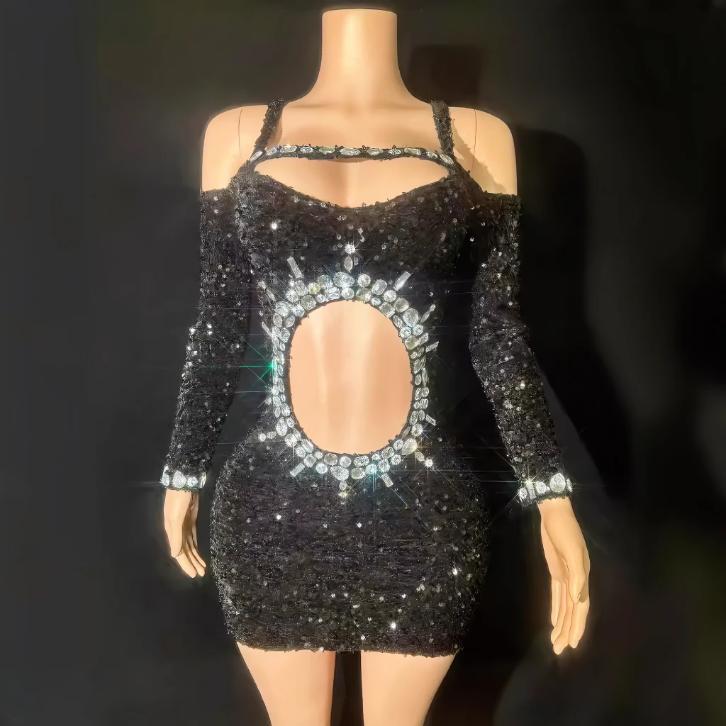 Rhinestones Black Sequins Sexy Hollow Out Off-The-Shoulder Dress Evening Party Performance Costume Singer Dancer Stage Wear
Rhinestones Black Sequins Sexy Hollow Out Off-The-Shoulder Dress Evening Party Performance Costume Singer Dancer Stage Wear