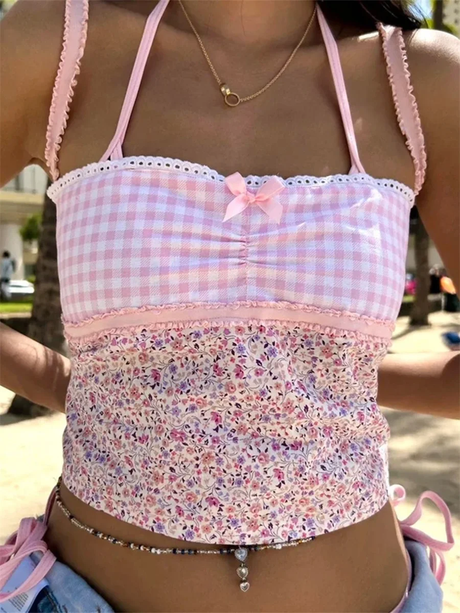 Women Y2k Backless Tank Top Vintage Lace Trim Floral Patchwork Cami Crop Top Summer Party Club Vest 00s Retro Shirts
Women Y2k Backless Tank Top Vintage Lace Trim Floral Patchwork Cami Crop Top Summer Party Club Vest 00s Retro Shirts