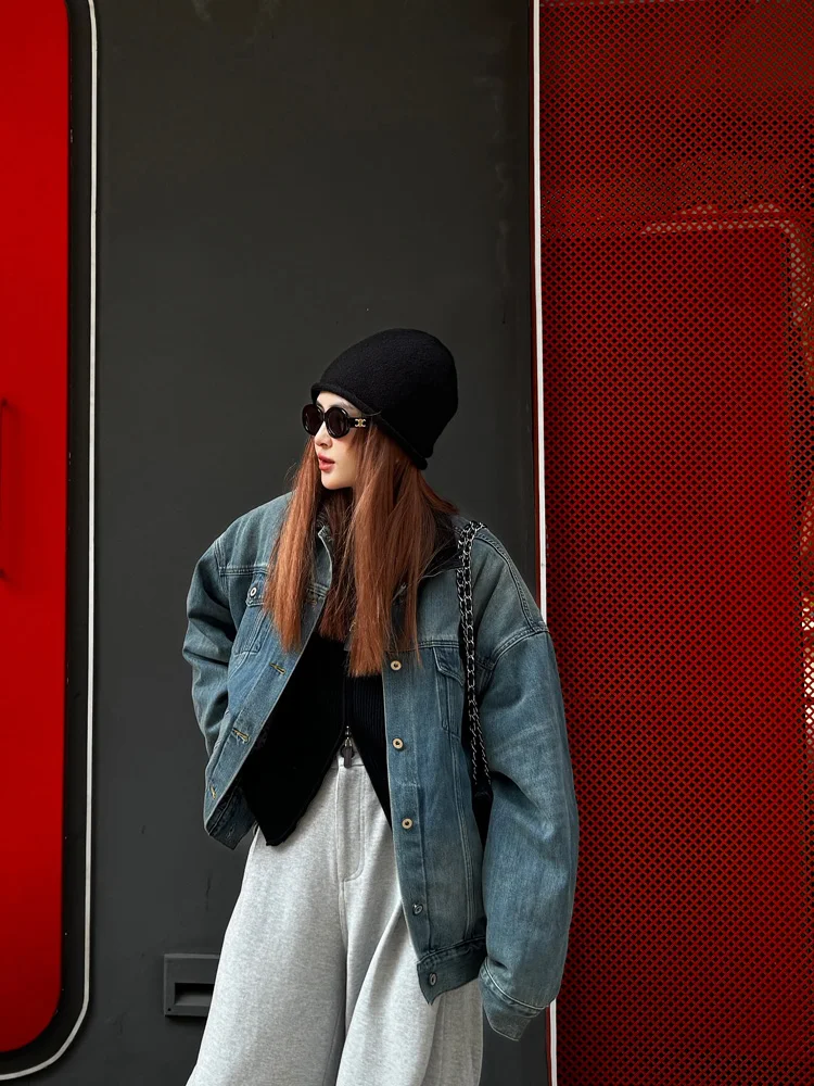 LADYC Denim Sle Coat Women's Loose Thiened Warm Cotton Jaet Collar up Thiened Cotton Clothes for Autumn And Winter
LADYC Denim Sle Coat Women's Loose Thiened Warm Cotton Jaet Collar up Thiened Cotton Clothes for Autumn And Winter