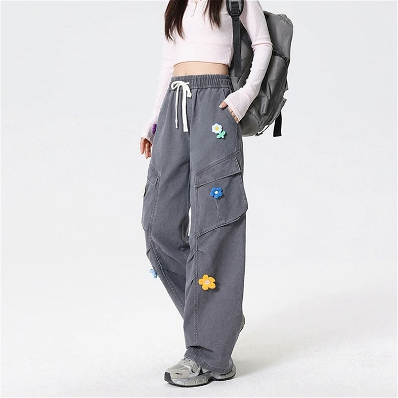 Korean Trendy Women Pure Cotton Pants Y2K High Waist Cargo Pants Retro Multiple Pockets Casual Trousers with Flower Embroidery
Korean Trendy Women Pure Cotton Pants Y2K High Waist Cargo Pants Retro Multiple Pockets Casual Trousers with Flower Embroidery