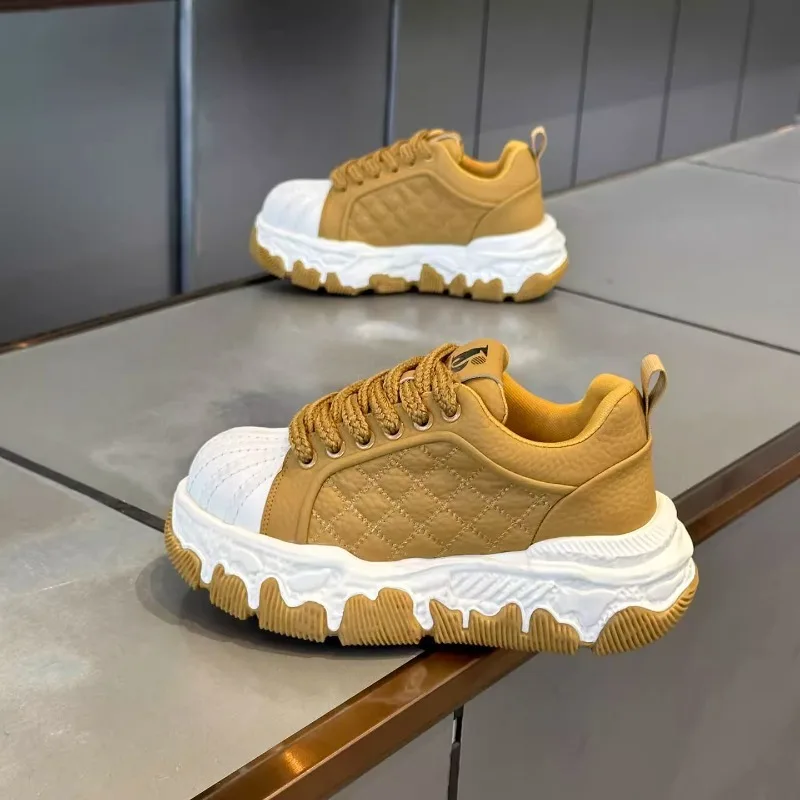 Luxury New Designer Fashion Men's Vintage Lace Up Thick Bottom Shoes Causal Flats Moccasins Male Hip-hop Sports Walking Sneakers
Luxury New Designer Fashion Men's Vintage Lace Up Thick Bottom Shoes Causal Flats Moccasins Male Hip-hop Sports Walking Sneakers