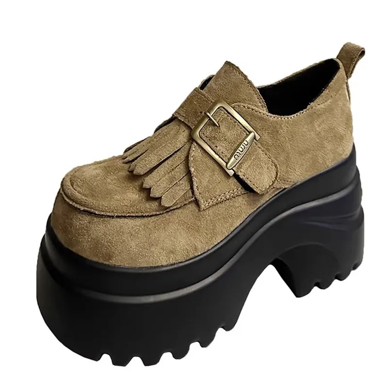 Женские кроссовки-ботильоны на толстой подошве из микрофибры и натуральной кожи, дышащие, модные, весна-осень, на вулканизированной подошве
Женские кроссовки-ботильоны на толстой подошве из микрофибры и натуральной кожи, дышащие, модные, весна-осень, на вулканизированной подошве