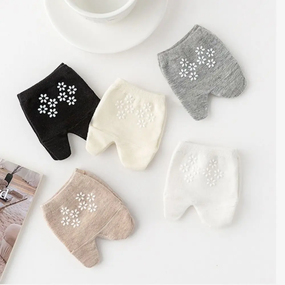 5Pairs Fashion Flower Forefoot Socks Soft Invisible Half Feet Socks Cotton Hosiery Anti-slip Two Toe Socks Women
5Pairs Fashion Flower Forefoot Socks Soft Invisible Half Feet Socks Cotton Hosiery Anti-slip Two Toe Socks Women