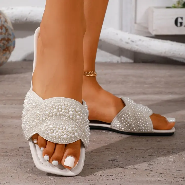 Summer Women Slippers 2026 New Fashionable Luxury Rhinestones Comfortable Female Shoes Square Toe Flat Lightweight Sandals 48 Sa0f36ef3bf5f46308667d0c1031eb7adS