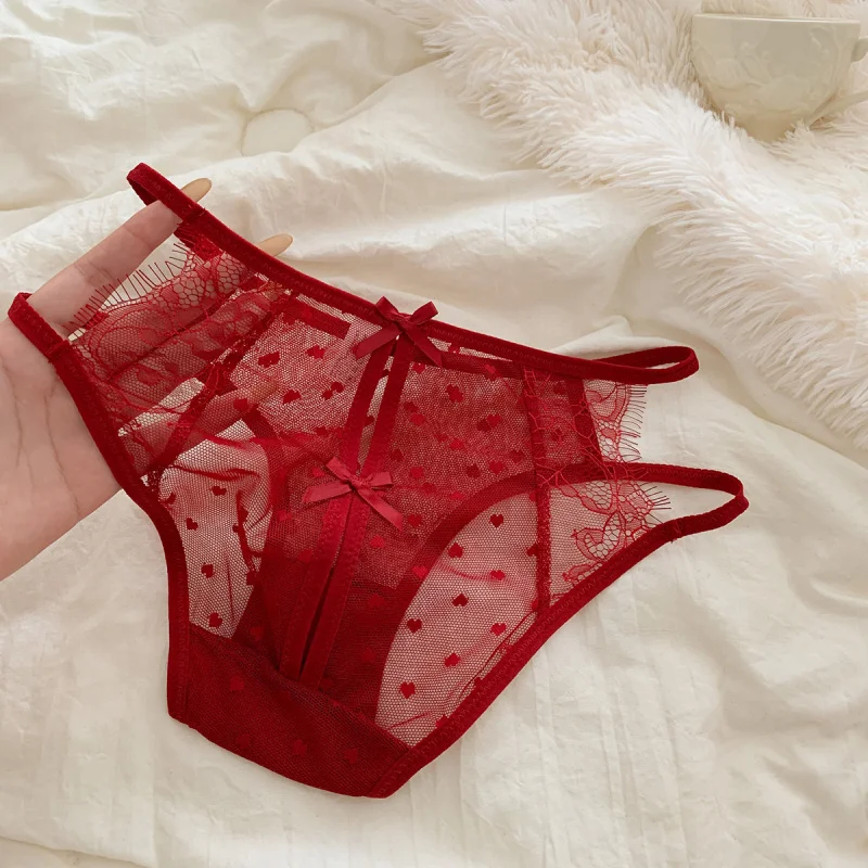 Japanese-style cute lace comfortable and breathable girls' underwear with low waist, open design and bow net fabric triangle pan
Japanese-style cute lace comfortable and breathable girls' underwear with low waist, open design and bow net fabric triangle pan