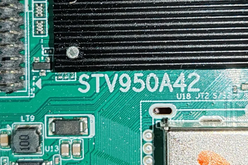 CV950A42 TV motherboard Android 11 version memory 1+8GB for 72--84V 570MA
CV950A42 TV motherboard Android 11 version memory 1+8GB for 72--84V 570MA