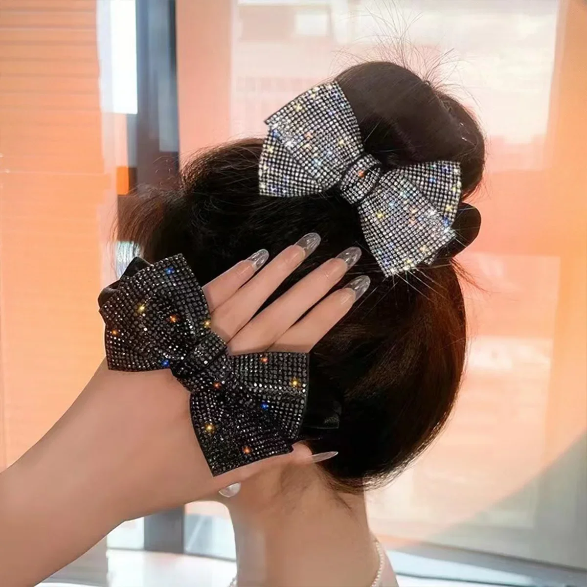 Diamond Bow Hair Ring Japanese Wavy Hair Tie Shiny Head Flower Tie Hair Rubber Band Korean Girl Women Head Rope
Diamond Bow Hair Ring Japanese Wavy Hair Tie Shiny Head Flower Tie Hair Rubber Band Korean Girl Women Head Rope