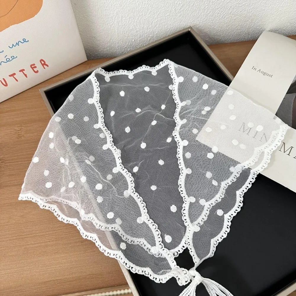 Sweet Retro Lace Hair Scarf Floral White Headscarf Thin Style Breathable Triangle Scarf Pastoral Decoration
Sweet Retro Lace Hair Scarf Floral White Headscarf Thin Style Breathable Triangle Scarf Pastoral Decoration