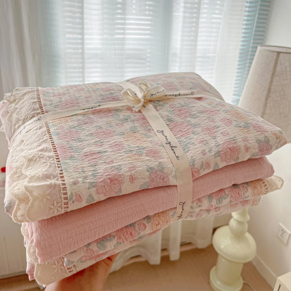 Print Floral Bedding Set Double Layer Yarn Four Pieces Set Soft Comfortable Duvet Cover Bed Sheet With Pillowcases Home Textiles
Print Floral Bedding Set Double Layer Yarn Four Pieces Set Soft Comfortable Duvet Cover Bed Sheet With Pillowcases Home Textiles