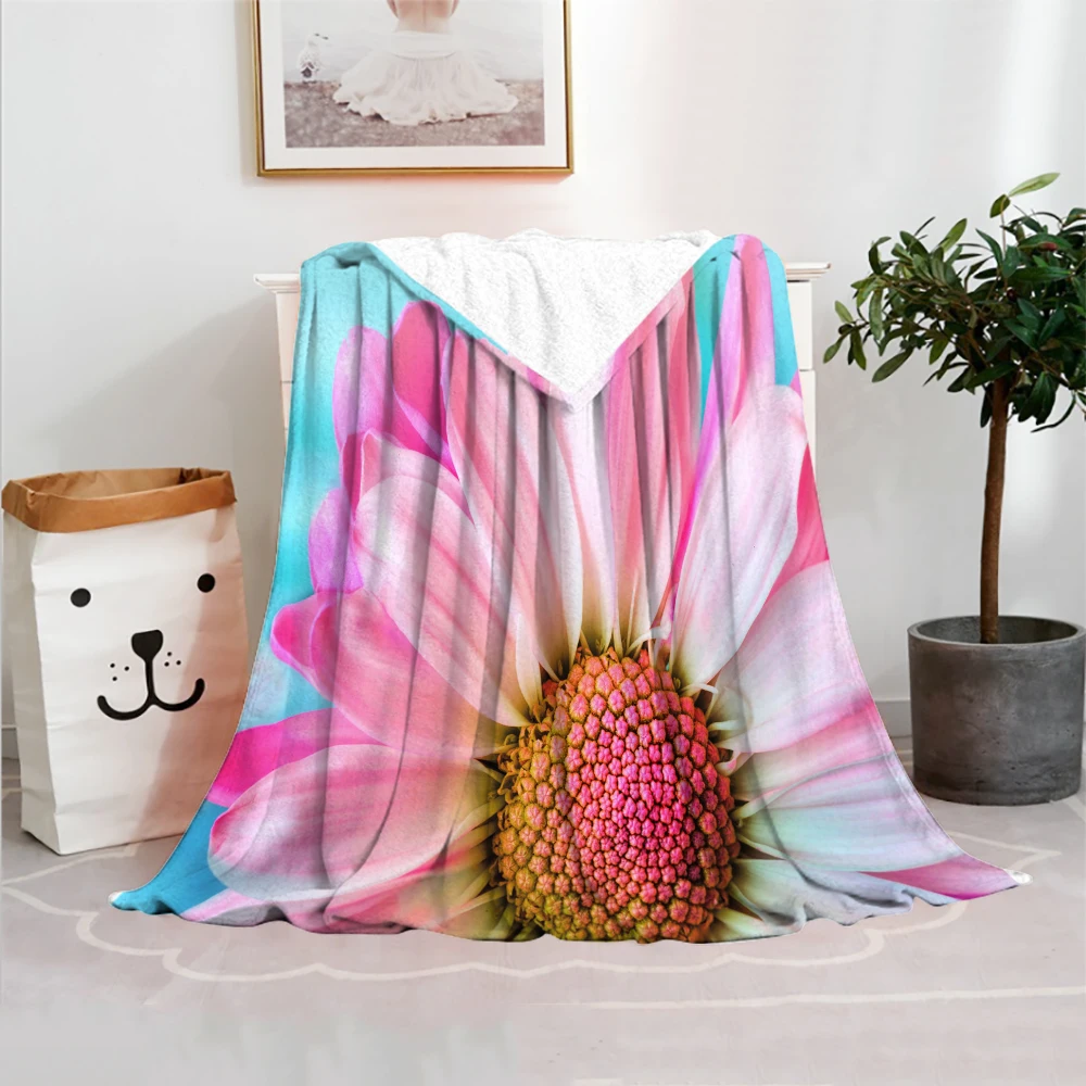 Super Lightweight Soft Warm Sofa Couch Bed Decor for Girls Women Festival Camping Gifts Red Rose Flower Pattern Flannel Blanket
Super Lightweight Soft Warm Sofa Couch Bed Decor for Girls Women Festival Camping Gifts Red Rose Flower Pattern Flannel Blanket