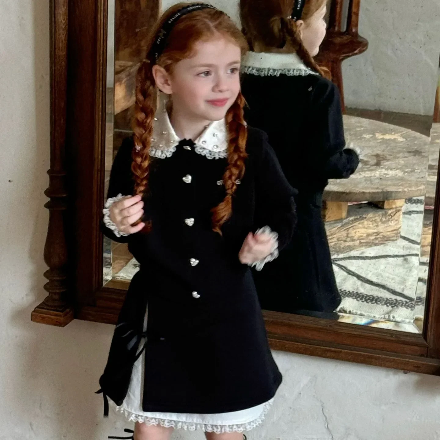 Girls Skirt 2024 spring and autumn New Girls Black Lace Half Skirt Children Lace Patchwork Skirt
Girls Skirt 2024 spring and autumn New Girls Black Lace Half Skirt Children Lace Patchwork Skirt