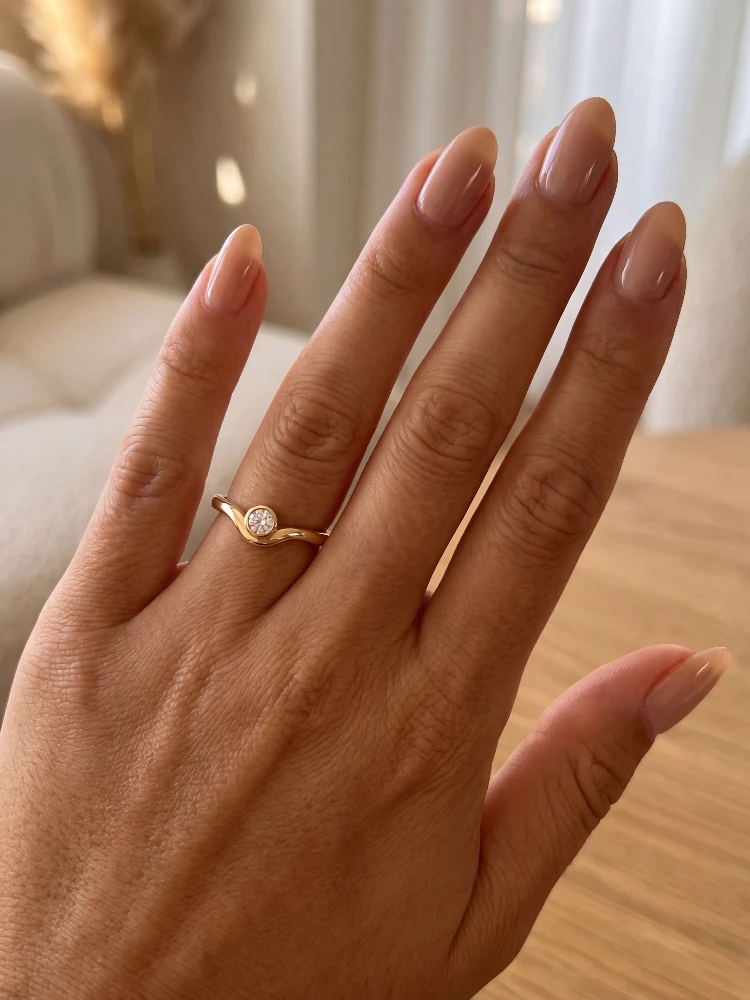 925 Sterling Silver Fashion Minimalism Curved Round Ring For Women Party Engagement Daily Wear High Quality Fine Jewelry
925 Sterling Silver Fashion Minimalism Curved Round Ring For Women Party Engagement Daily Wear High Quality Fine Jewelry