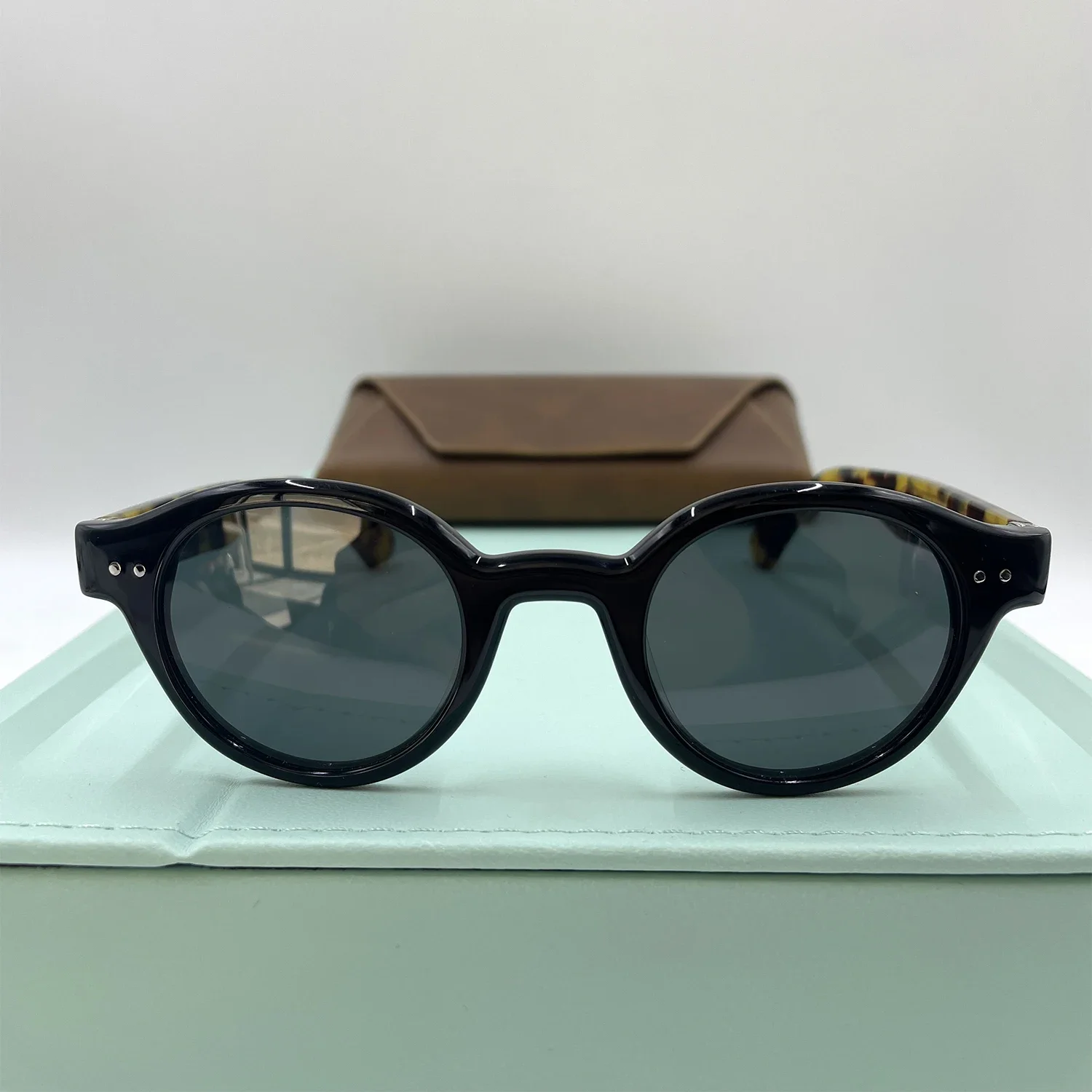 Korean Design High Quality Sunglasses Handmade Acetate Sunglasses Polarized Sunglasses Neutral Retro Anti-ultraviolet Glasses
Korean Design High Quality Sunglasses Handmade Acetate Sunglasses Polarized Sunglasses Neutral Retro Anti-ultraviolet Glasses