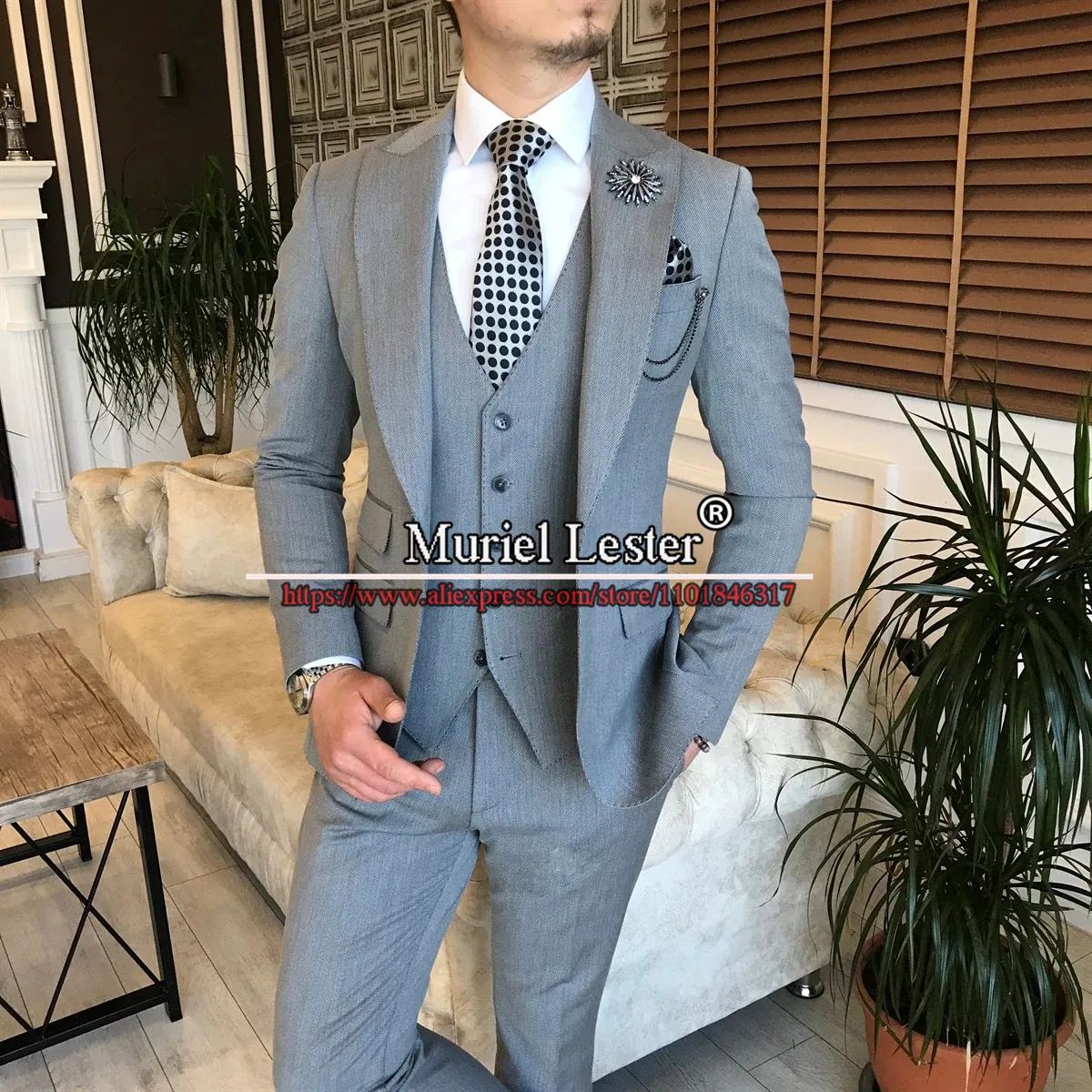 Classic Men Suits Grey Formal Wedding Party Groom Tuxedo Single Breasted Blazer Business Office Wear 3 Piece(Jacket+Vest+Pants)
Classic Men Suits Grey Formal Wedding Party Groom Tuxedo Single Breasted Blazer Business Office Wear 3 Piece(Jacket+Vest+Pants)