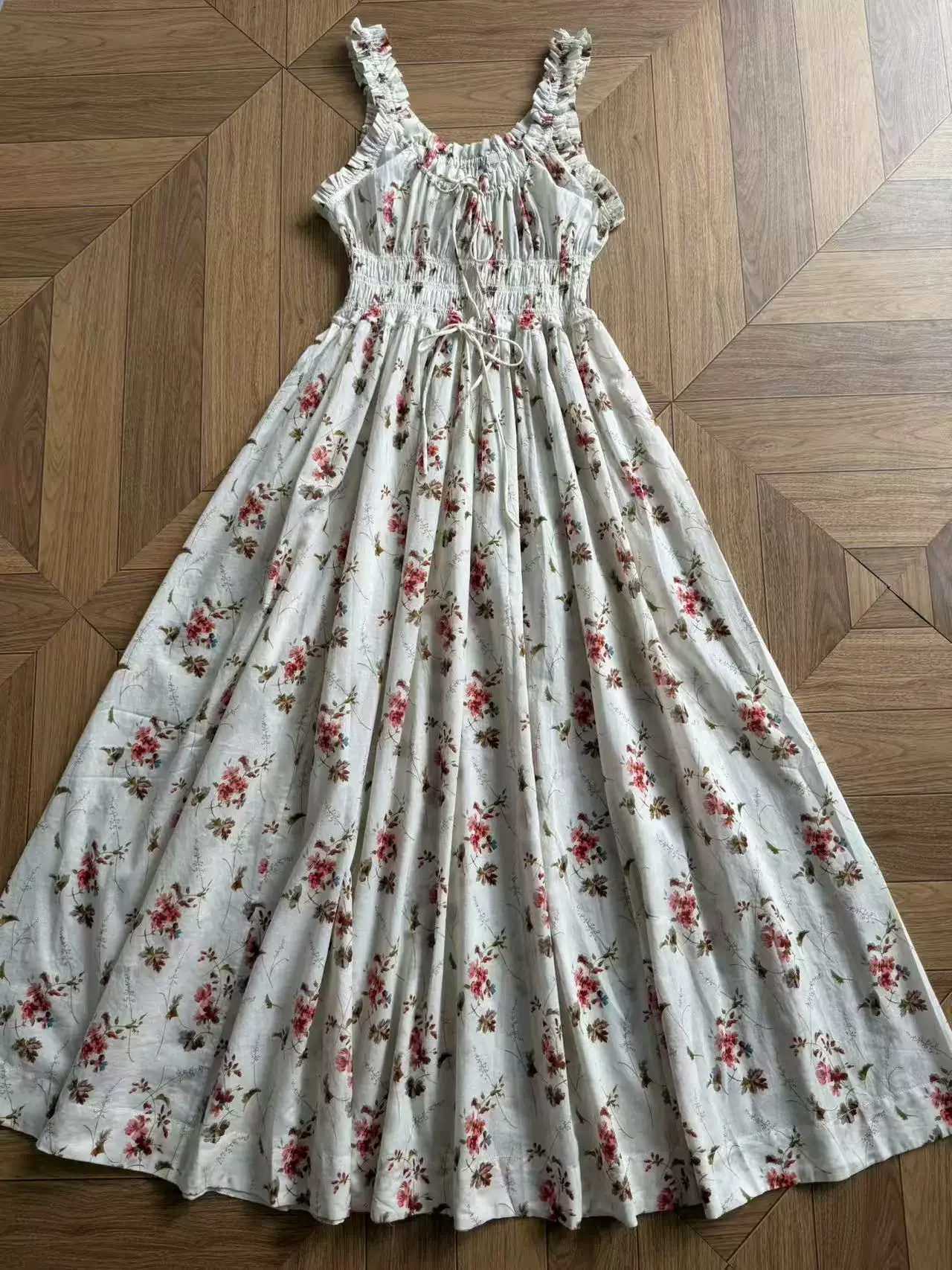 Pure Cotton Female Holiday Style Tank Dress Flower Printed Elastic Waist U-Neck Sleeveless Fashion Ladies Robe
Pure Cotton Female Holiday Style Tank Dress Flower Printed Elastic Waist U-Neck Sleeveless Fashion Ladies Robe