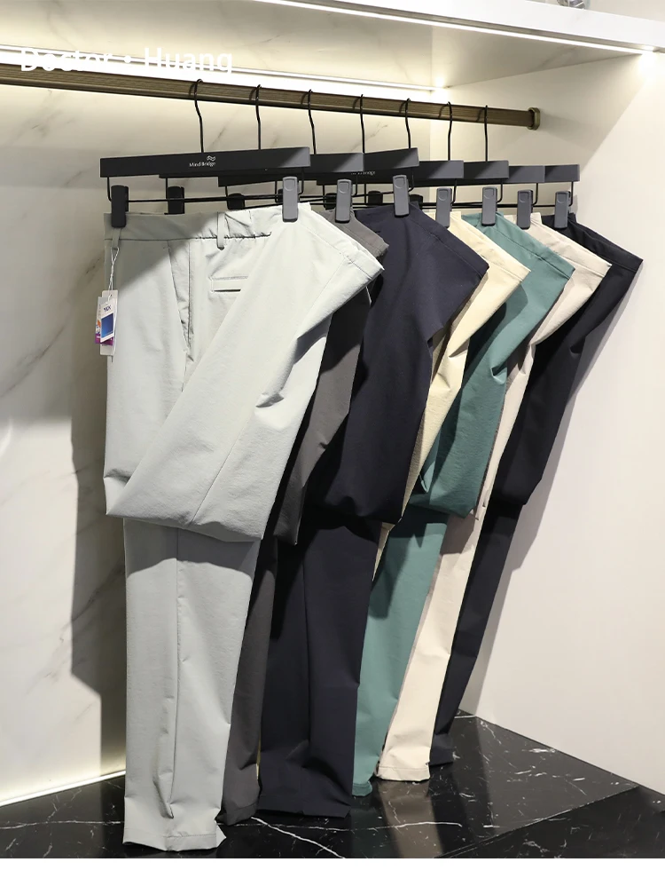 Spring and summer new men's light luxury outdoor sports and leisure elastic breathable trousers
Spring and summer new men's light luxury outdoor sports and leisure elastic breathable trousers