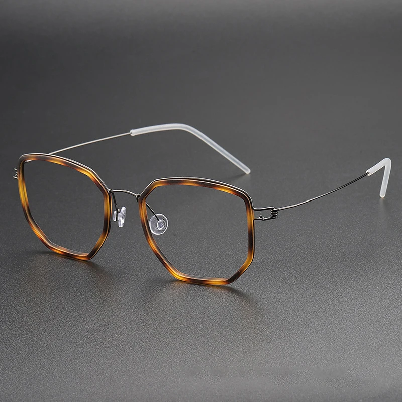 Брендовые многоугольные титановые оптические очки в оправе для мужчин и женщин, безвинтовые сверхлегкие очки в тонкой оправе, модные простые очки 
Брендовые многоугольные титановые оптические очки в оправе для мужчин и женщин, безвинтовые сверхлегкие очки в тонкой оправе, модные простые очки