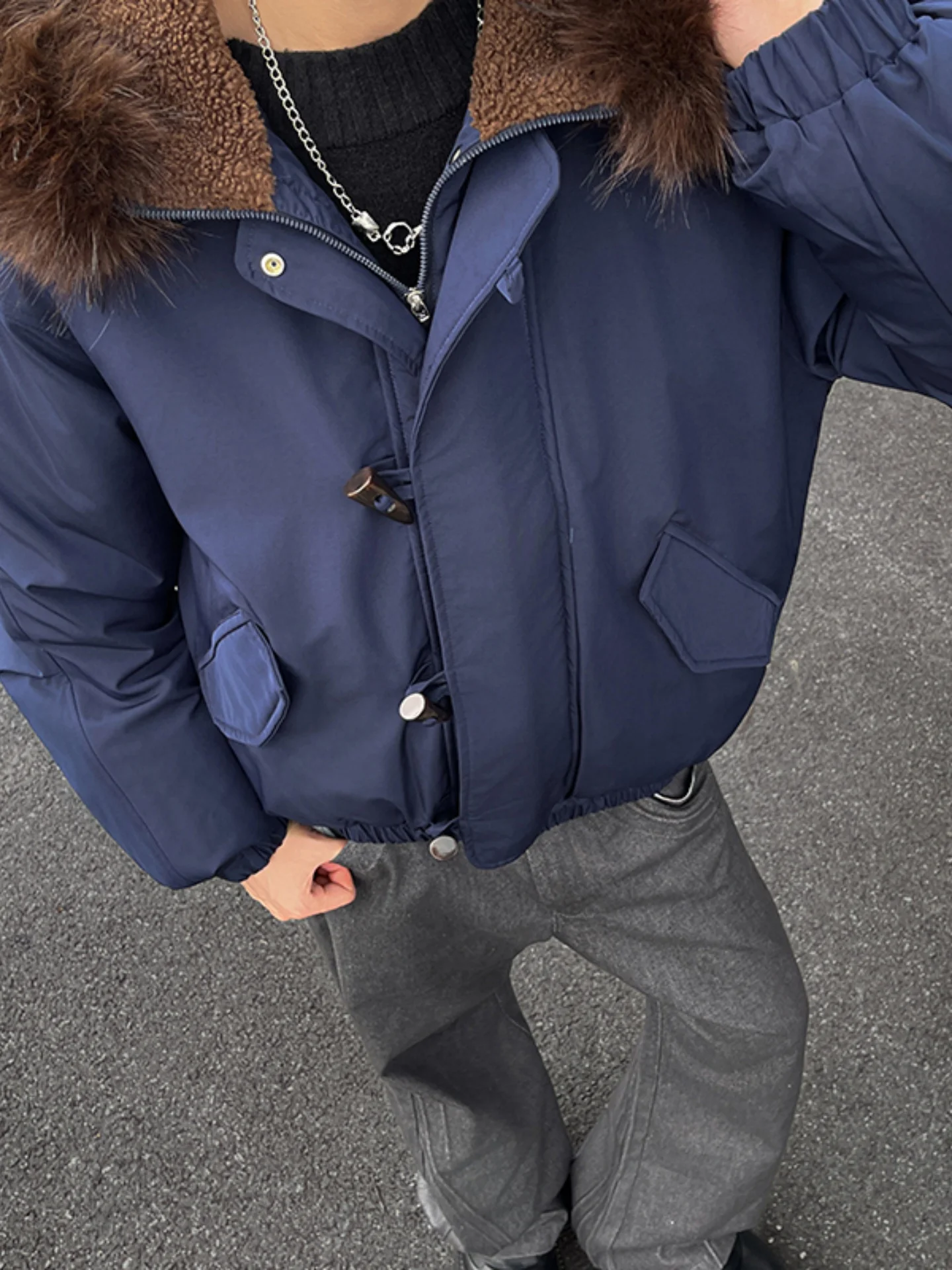 Cotton Flight Jaet in k Blue with Horn Buttons Large Fur Collar Hooded Parka Coat for Men Winter Warm Casual Outerwear
Cotton Flight Jaet in k Blue with Horn Buttons Large Fur Collar Hooded Parka Coat for Men Winter Warm Casual Outerwear