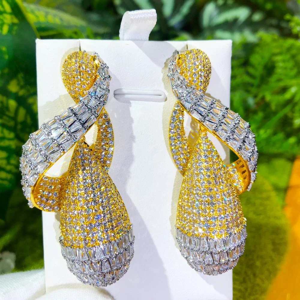 Soramoore Luxury Handmade Drop Dangle Earrings Shiny Cubic Zircon Fashion Earrings For Women Bridal Wedding Party Accessories
Soramoore Luxury Handmade Drop Dangle Earrings Shiny Cubic Zircon Fashion Earrings For Women Bridal Wedding Party Accessories