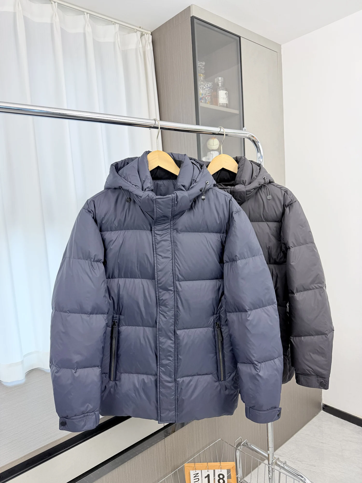 High-End 85 Duck down Filling Men's Winter Outdoor Hooded Windproof Warm Fluffy down Jacket Trendy Regular Fit Long Sleeve
High-End 85 Duck down Filling Men's Winter Outdoor Hooded Windproof Warm Fluffy down Jacket Trendy Regular Fit Long Sleeve