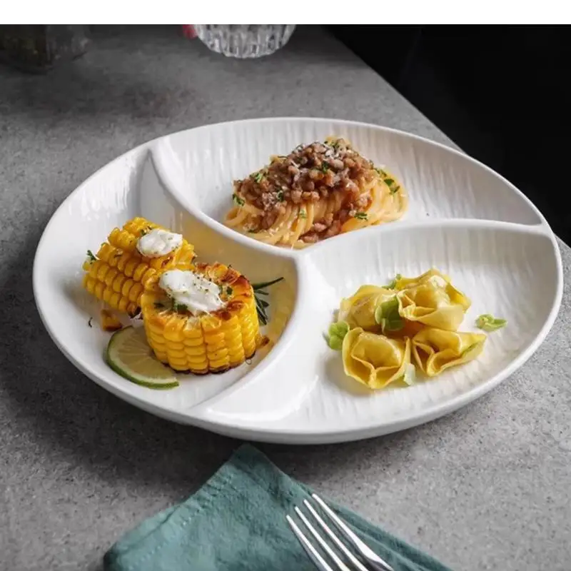 Pure White Ceramic Three Grid Plate Restaurant Dessert Snack Sushi Plates Molecular Cuisine Specialty Tableware
Pure White Ceramic Three Grid Plate Restaurant Dessert Snack Sushi Plates Molecular Cuisine Specialty Tableware