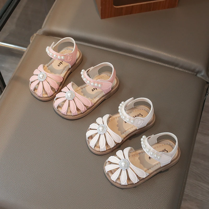 YUYIN Little Girl's Summer New Sandals Pearl-Decorated Flower Shape Fashionable Princess Sweet Breathable Children's Beach Shoes
YUYIN Little Girl's Summer New Sandals Pearl-Decorated Flower Shape Fashionable Princess Sweet Breathable Children's Beach Shoes