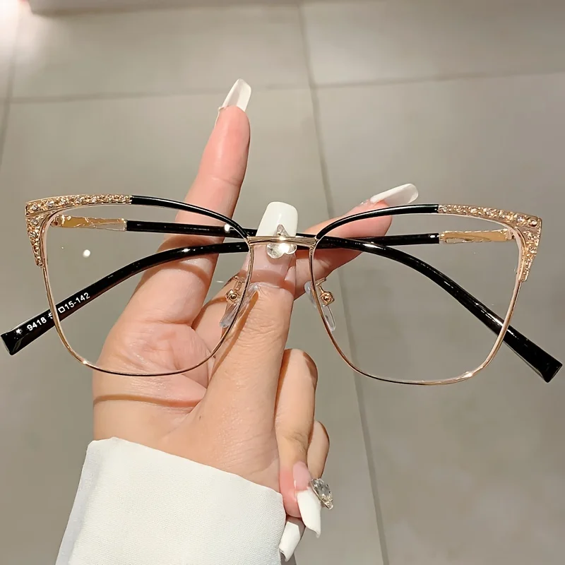 1 pair of women's retro cat's eye diamond-encrusted flat glasses, simple metal frame glasses, fashionable no-degree decorative glasses
1 pair of women's retro cat's eye diamond-encrusted flat glasses, simple metal frame glasses, fashionable no-degree decorative glasses