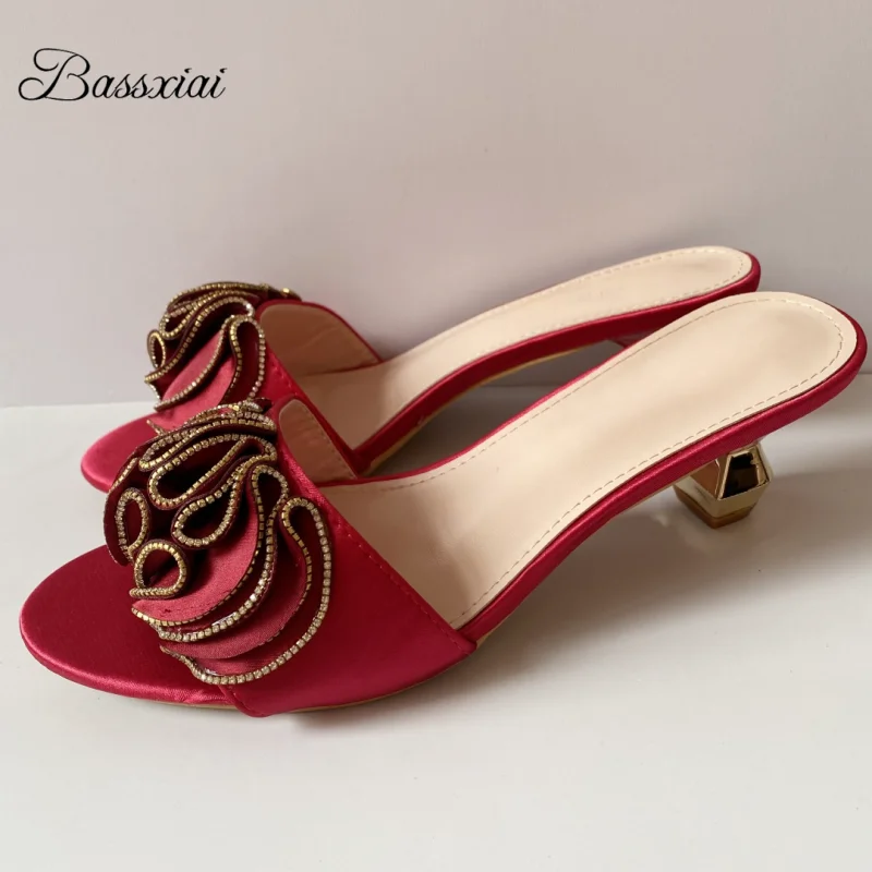 Red Silk Crystal Decor Flower Outwear Mules Summer Individual Rivet Heel Slingbacks Women Sandals
Red Silk Crystal Decor Flower Outwear Mules Summer Individual Rivet Heel Slingbacks Women Sandals