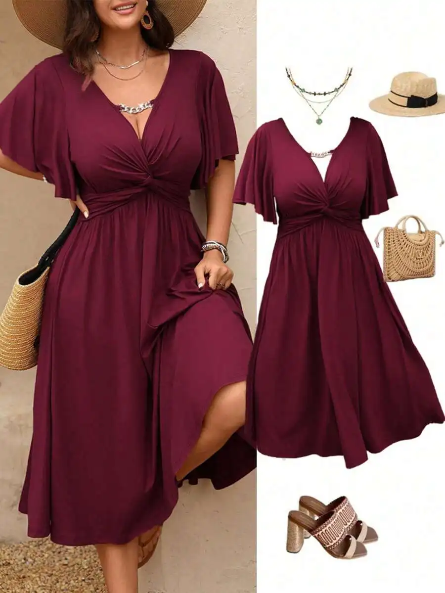 Бордовое платье миди А-силуэта с V-образным вырезом, завышенной талией и расклешенными рукавами
Бордовое платье миди А-силуэта с V-образным вырезом, завышенной талией и расклешенными рукавами