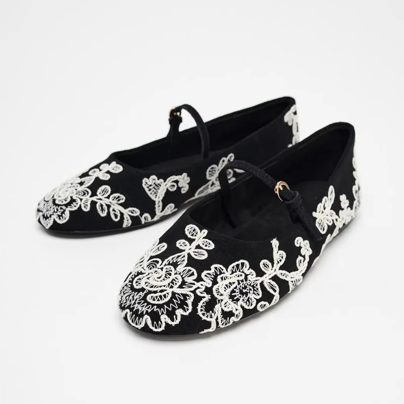 Балетки на плоской подошве, женские лоферы на плоской подошве с вышивкой, модные шлепанцы с пряжкой, обувь Мэри Джейн с круглым носком, удобные туфли Zapatos De Mujer
Балетки на плоской подошве, женские лоферы на плоской подошве с вышивкой, модные шлепанцы с пряжкой, обувь Мэри Джейн с круглым носком, удобные туфли Zapatos De Mujer