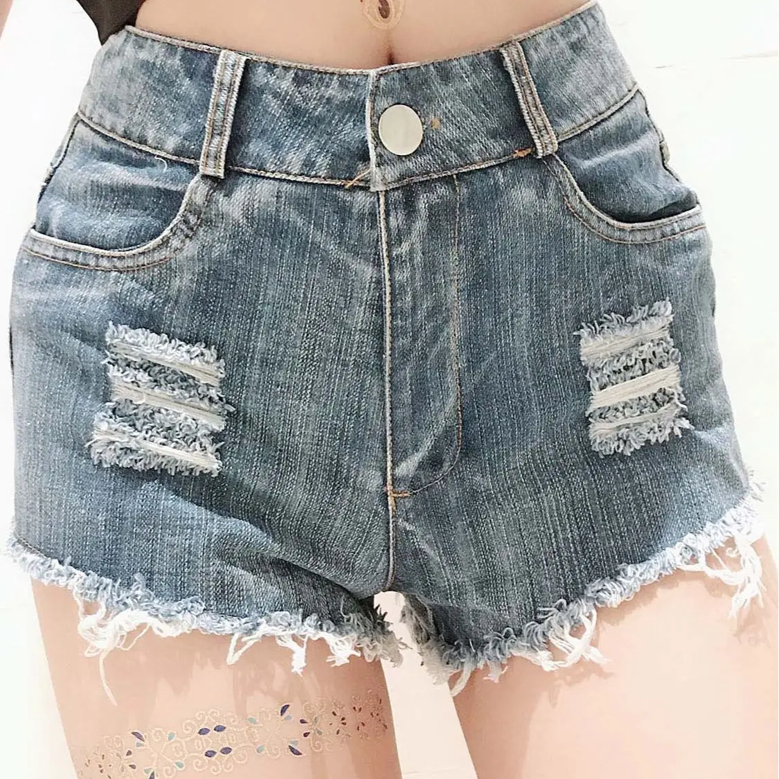 672 #New Summer Women Denim Shorts Hot Pants European American Jeans Nightclub Sexy High Waist Ripped
672 #New Summer Women Denim Shorts Hot Pants European American Jeans Nightclub Sexy High Waist Ripped
