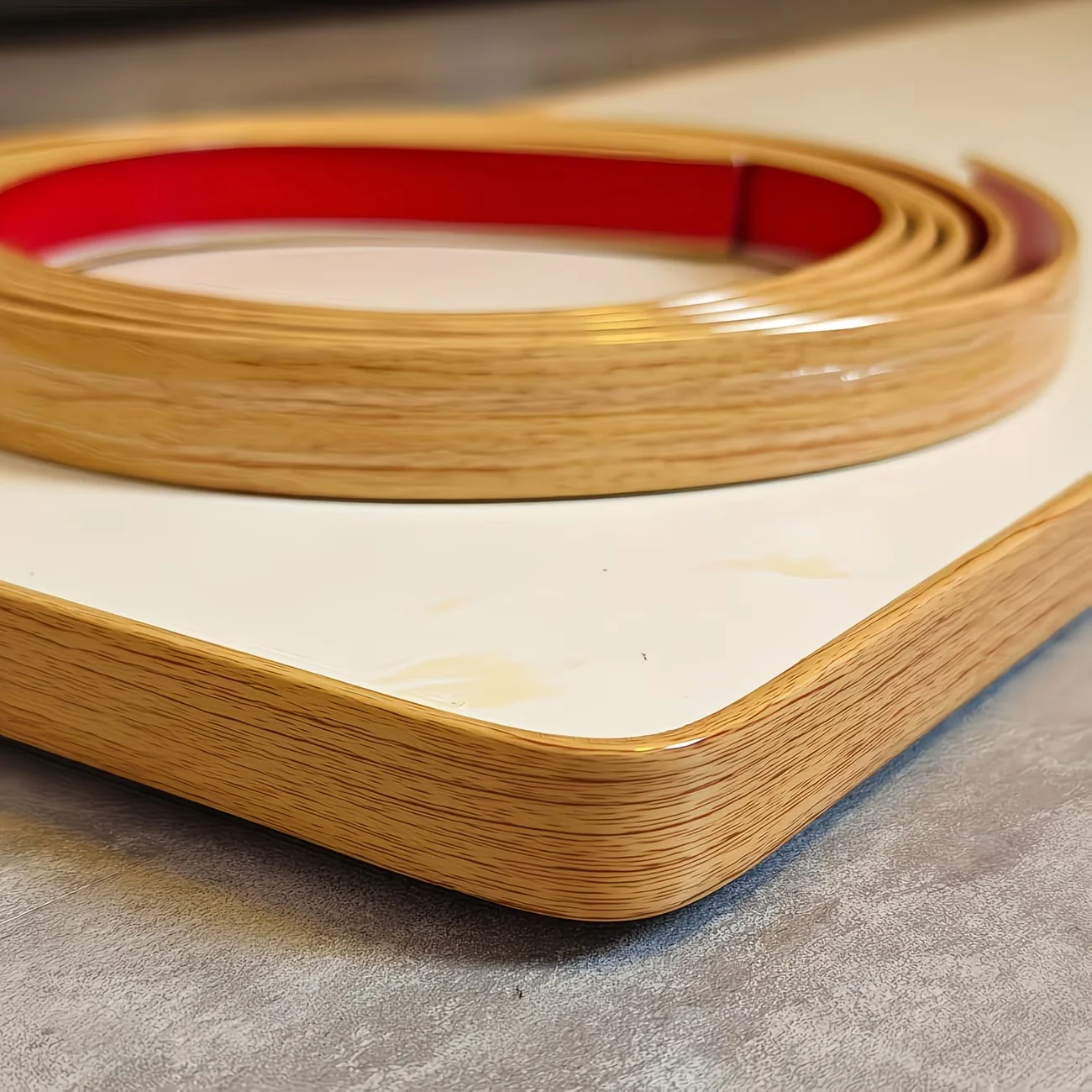 1roll U-Shape Flexible Edge Banding Self-Adhesive Wood Board Veneer Edging Protector Cabinet Furniture Repair Restoration Corner
1roll U-Shape Flexible Edge Banding Self-Adhesive Wood Board Veneer Edging Protector Cabinet Furniture Repair Restoration Corner