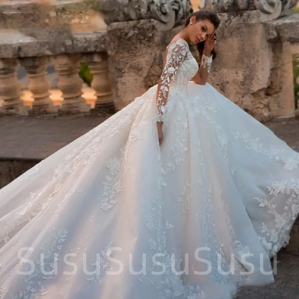 FeiRong Princess Lace Appliques Ball Gown Long Sleeves Backless Puffy A-Line Wedding Dresses Illusion Custom Made Bride Dress
FeiRong Princess Lace Appliques Ball Gown Long Sleeves Backless Puffy A-Line Wedding Dresses Illusion Custom Made Bride Dress