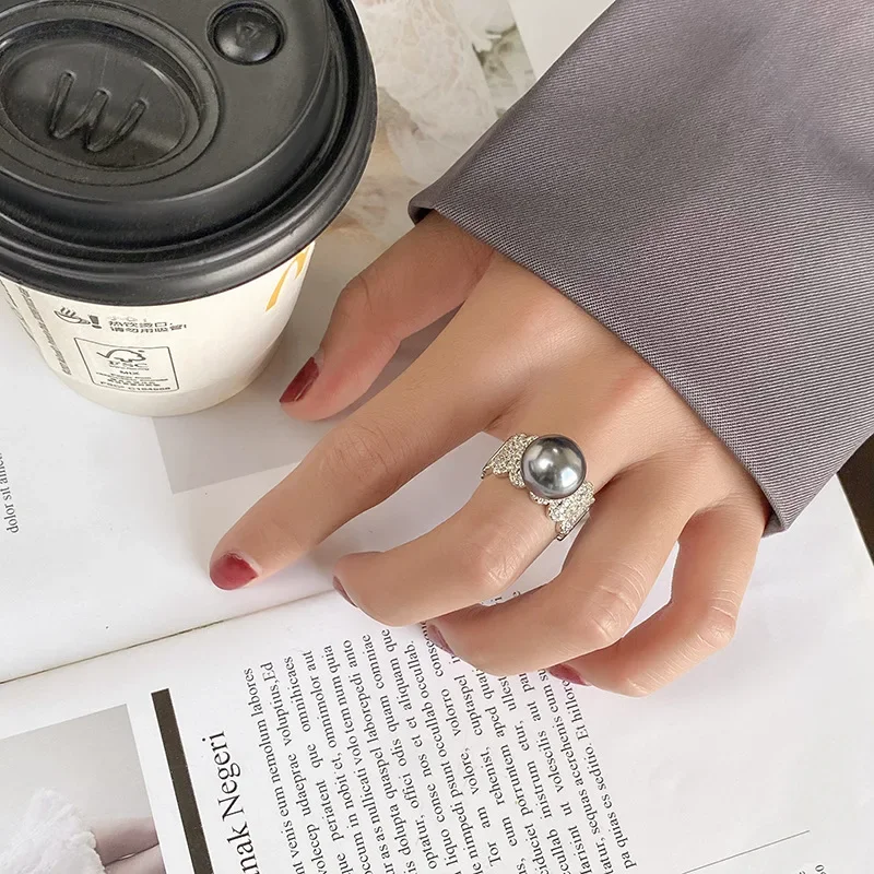 Новое ювелирное изделие: кольцо из серебра S925 с позолотой 18К, инкрустированное жемчугом, с искусственным самоцветом, 12 мм
Новое ювелирное изделие: кольцо из серебра S925 с позолотой 18К, инкрустированное жемчугом, с искусственным самоцветом, 12 мм