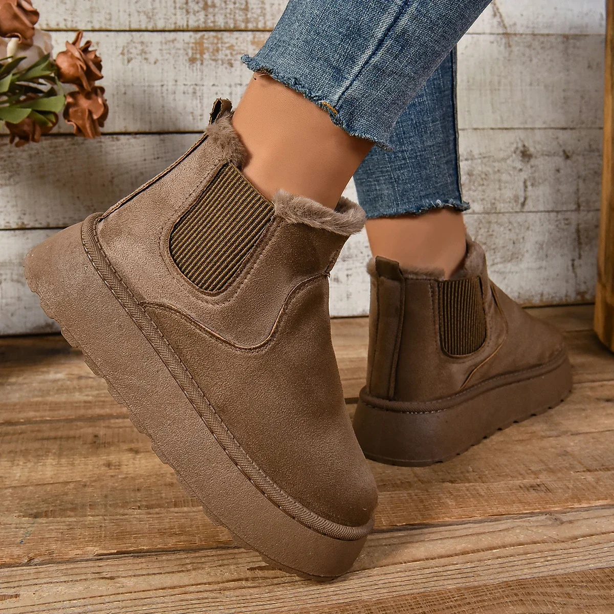 Plus Size 44 Women Snow Boots Winter New Short Plush Warm Casual Shoes Ladies Suede Fur Flats Platform Chelsea Ankle Boots 2025
Plus Size 44 Women Snow Boots Winter New Short Plush Warm Casual Shoes Ladies Suede Fur Flats Platform Chelsea Ankle Boots 2025