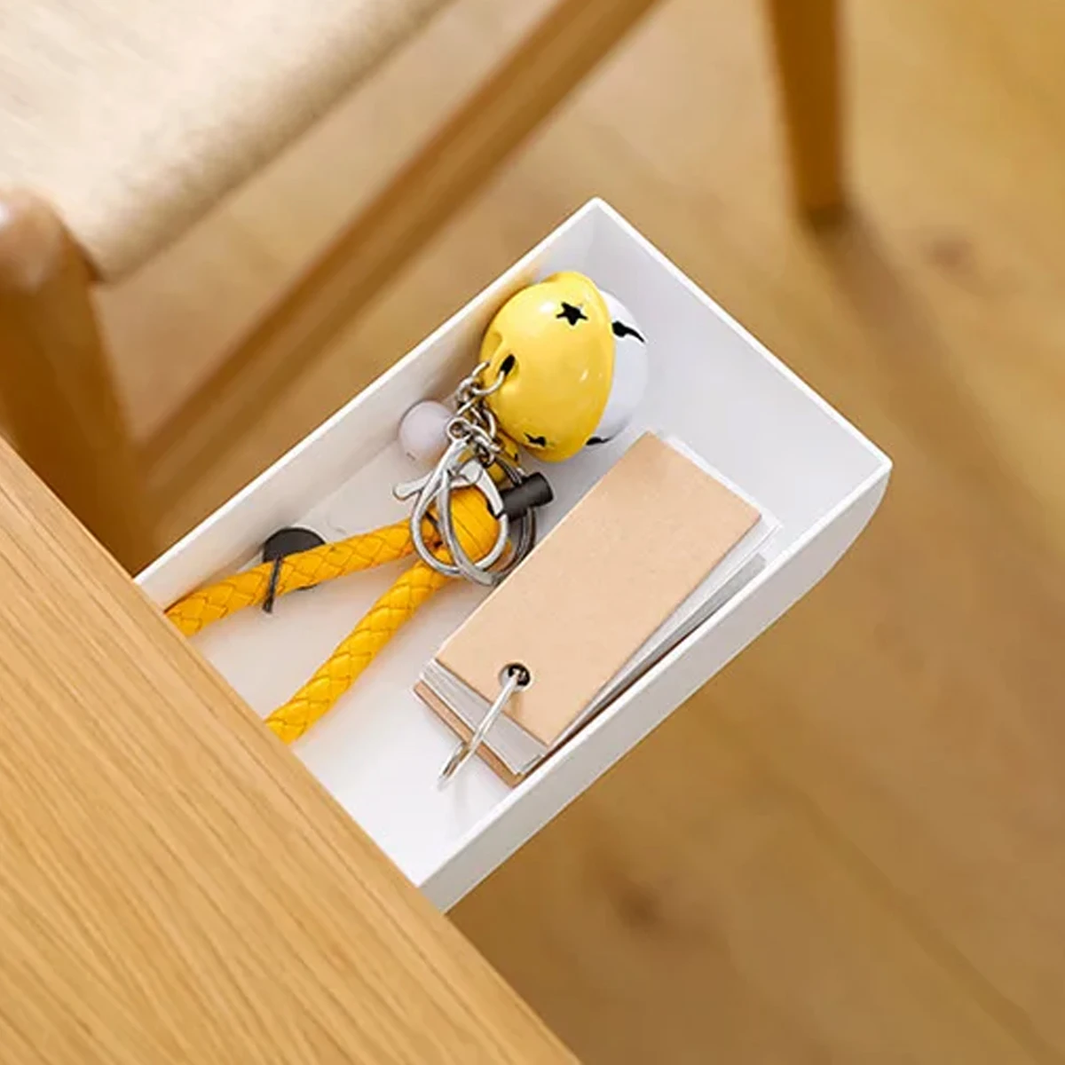 1-цветный случайный офисный стол, нижний клейкий ящик, стильная коробка для хранения ручек, скрытый клейкий ящик для хранения офисных канцелярских принадлежностей
1-цветный случайный офисный стол, нижний клейкий ящик, стильная коробка для хранения ручек, скрытый клейкий ящик для хранения офисных канцелярских принадлежностей