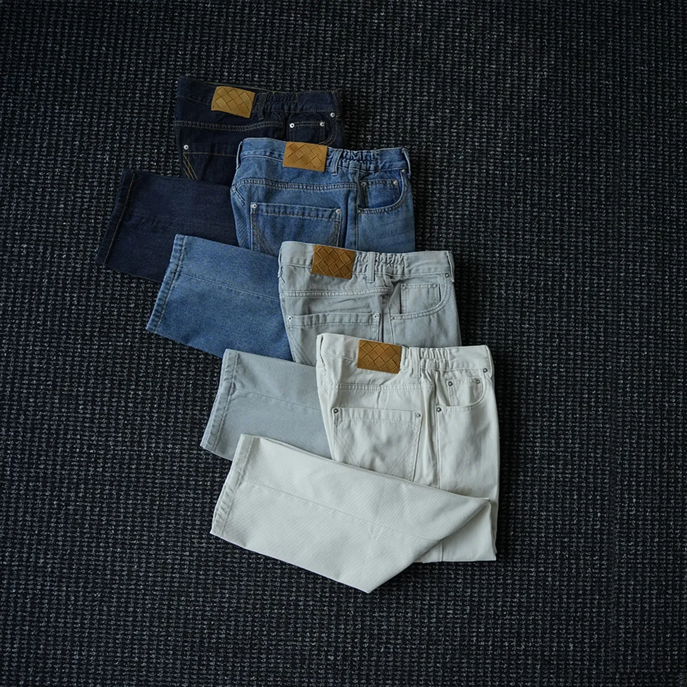 Autumn and winter high-end small straight jeans men and gentlemen retro classic thin old money pants tide
Autumn and winter high-end small straight jeans men and gentlemen retro classic thin old money pants tide