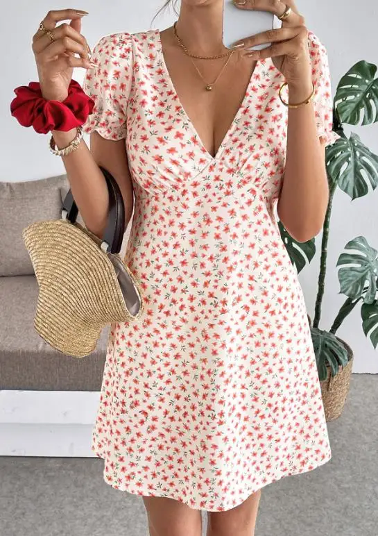 Summer New Sweet Girl Vacation Style Bubble Sleeve Deep V-Neck Floral Dress Female Daily Clothing 2026 Women's Fashion Dresses
Summer New Sweet Girl Vacation Style Bubble Sleeve Deep V-Neck Floral Dress Female Daily Clothing 2026 Women's Fashion Dresses