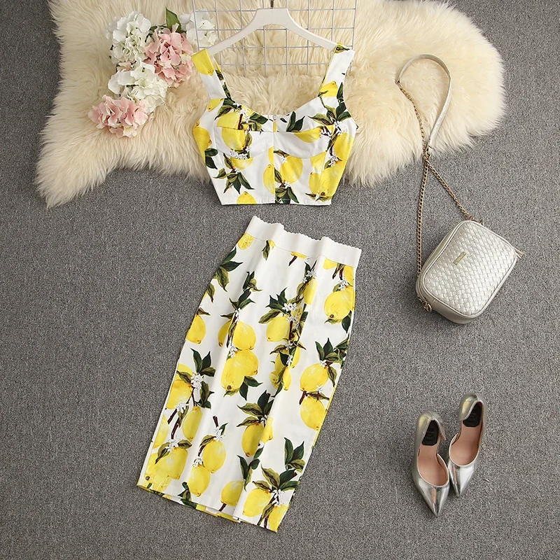 Iridesse Summer, Floral, Cropped Tank Top, Pencil Skirt, Women, 2pcs Fashion Suit, Slim Fit, Chic Skirt Set
Iridesse Summer, Floral, Cropped Tank Top, Pencil Skirt, Women, 2pcs Fashion Suit, Slim Fit, Chic Skirt Set