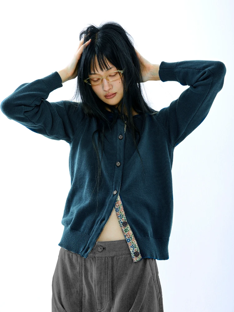 Loose Fit Knitted Sweater Women's Soft Cotton Long Sve Pure Color Floral Cardigan Korean Sle Autumn Wear
Loose Fit Knitted Sweater Women's Soft Cotton Long Sve Pure Color Floral Cardigan Korean Sle Autumn Wear