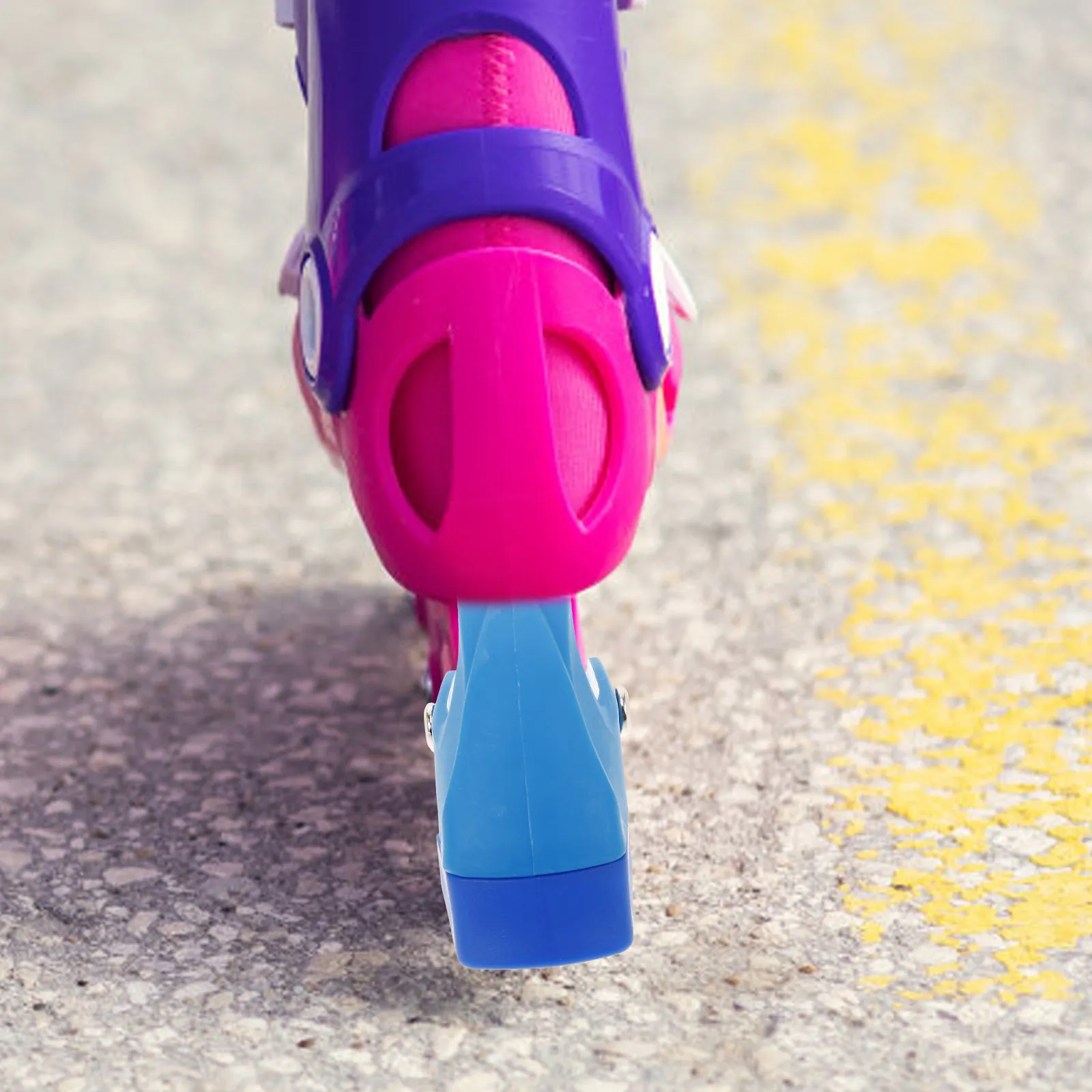 Тормозной стопор для роликовых коньков, универсальный, для инлайн-коньков, сменная тормозная деталь, цельнорезиновая конструкция, простая установка
Тормозной стопор для роликовых коньков, универсальный, для инлайн-коньков, сменная тормозная деталь, цельнорезиновая конструкция, простая установка