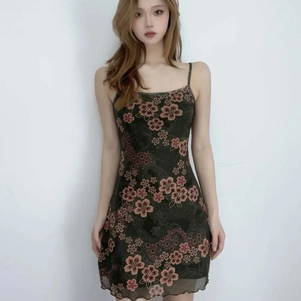 Women's Summer Spaghetti Strap Dresses Floral Print Camisole Dress Tight Vintage Y2K Dresses Summer Female Mini Sleeveless Dress
Women's Summer Spaghetti Strap Dresses Floral Print Camisole Dress Tight Vintage Y2K Dresses Summer Female Mini Sleeveless Dress