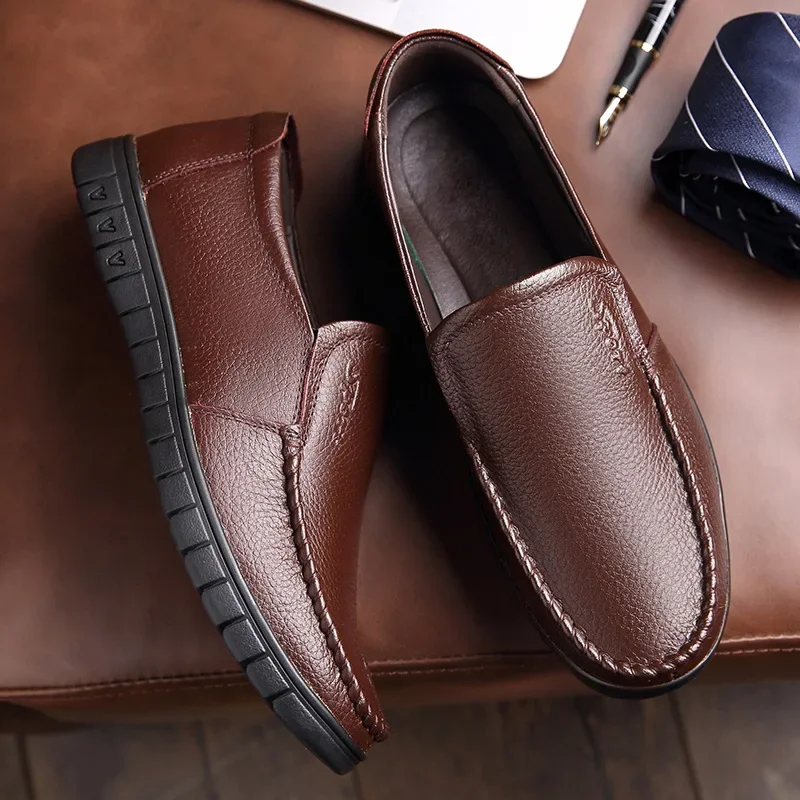 Men Loafers Slip on Soft Flats Genuine Leather Simple Moccasin Comfy Handmade Man Driving Footwear Non-Slip Boat Shoes Zapatos
Men Loafers Slip on Soft Flats Genuine Leather Simple Moccasin Comfy Handmade Man Driving Footwear Non-Slip Boat Shoes Zapatos