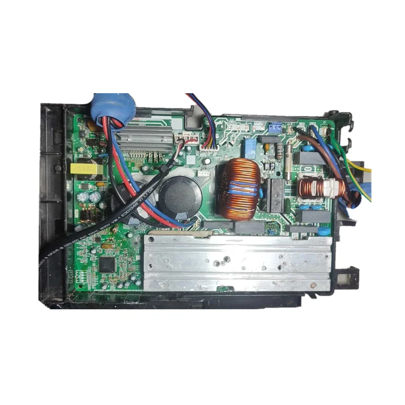 Новая материнская плата для внутреннего блока кондиционера с двигателем постоянного тока 17122000041117, запчасти для кондиционеров
Новая материнская плата для внутреннего блока кондиционера с двигателем постоянного тока 17122000041117, запчасти для кондиционеров