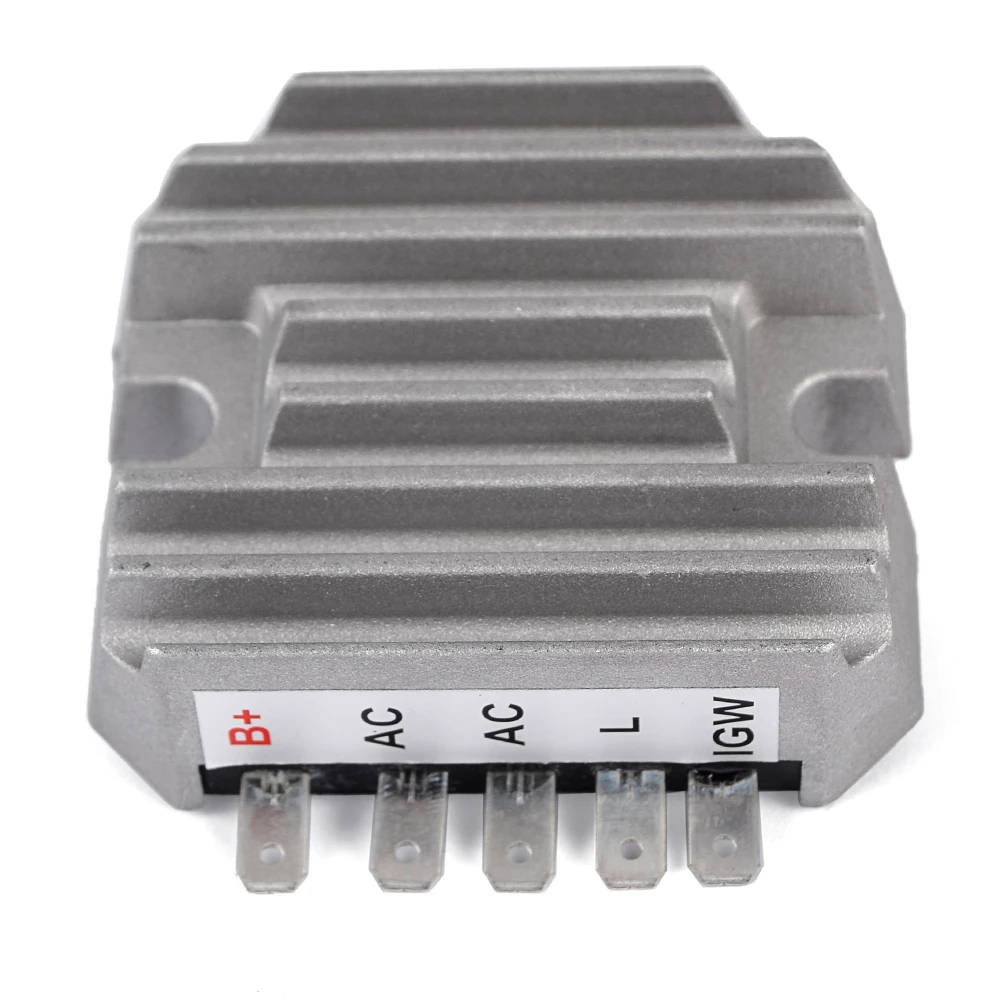 Regulator Rectifier for John Deere Tractor 330 322 332 670 770 870 970 1070 F915 5 MALE TERMINALS B+-AC-AC-L-IGW AM101406
Regulator Rectifier for John Deere Tractor 330 322 332 670 770 870 970 1070 F915 5 MALE TERMINALS B+-AC-AC-L-IGW AM101406